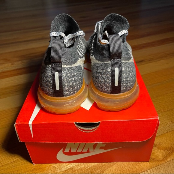 Mens 11.5 Nike Air VaporMax Flyknit 2 Safari 942842-106 - Picture 3 of 4